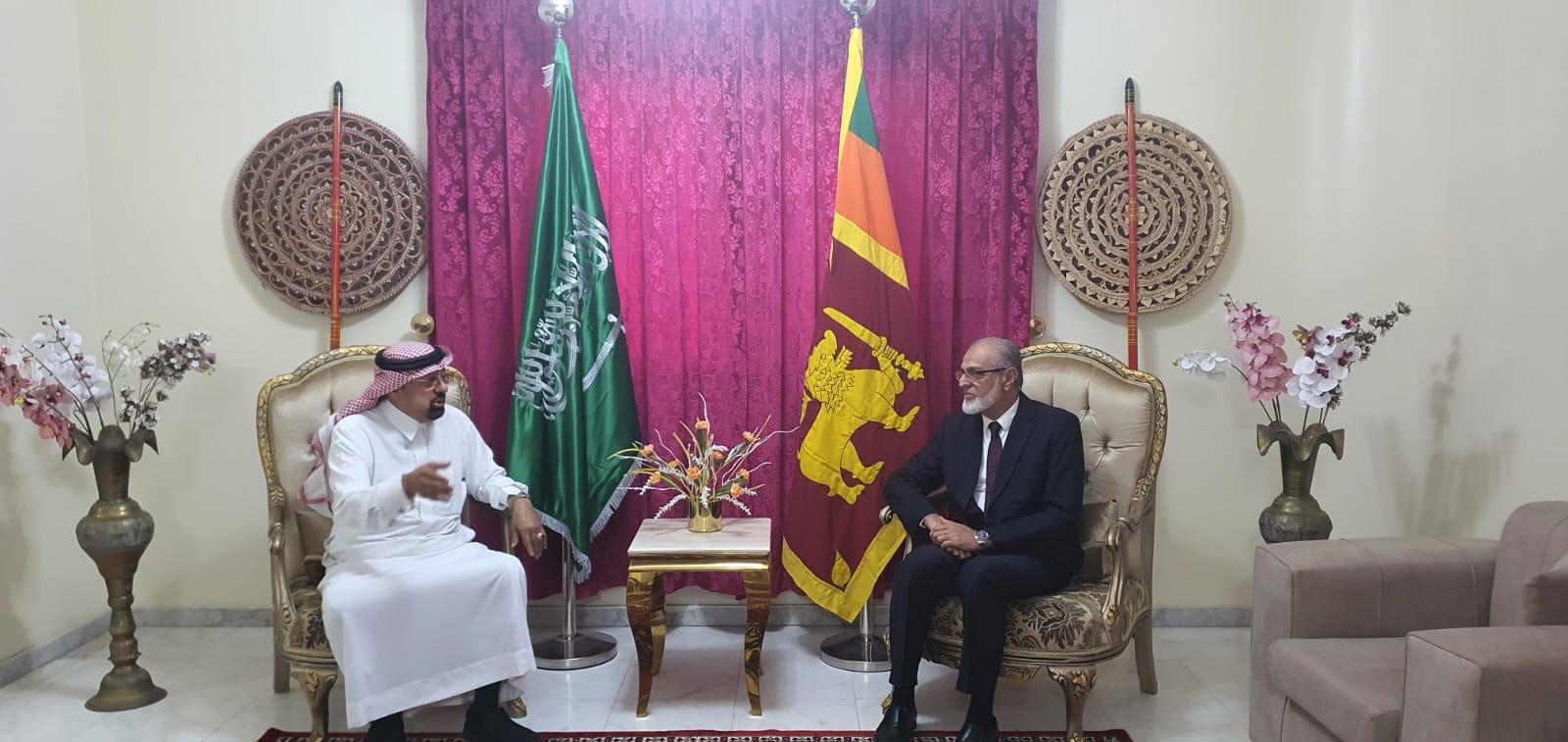 Read more about the article Consul General received Dr. Faiz Al Abideen, Special Emissary & Advisor to H.E the Secretary General of OIC